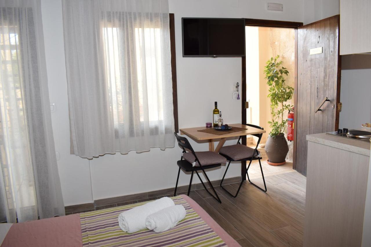 Loggia Traditional Suites Rethimno Eksteriør billede
