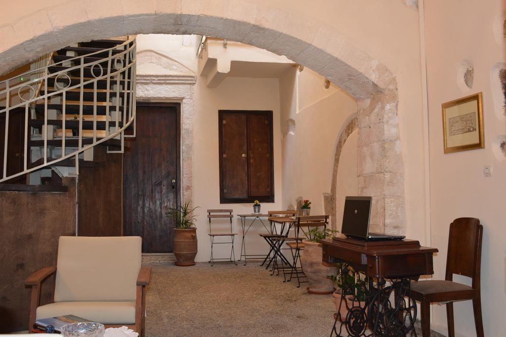 Loggia Traditional Suites Rethimno Eksteriør billede